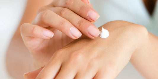 Hochwirksame Hautpflege und Regeneration mit der Anti Stretchmark Creme von Dr. Severin